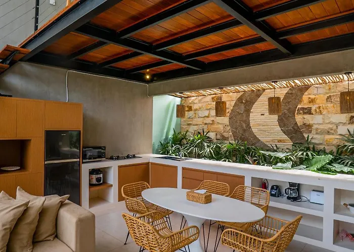 Casa Luna - 4br Near Canggu