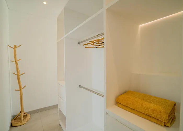 Casa Luna - 4br Near Canggu *