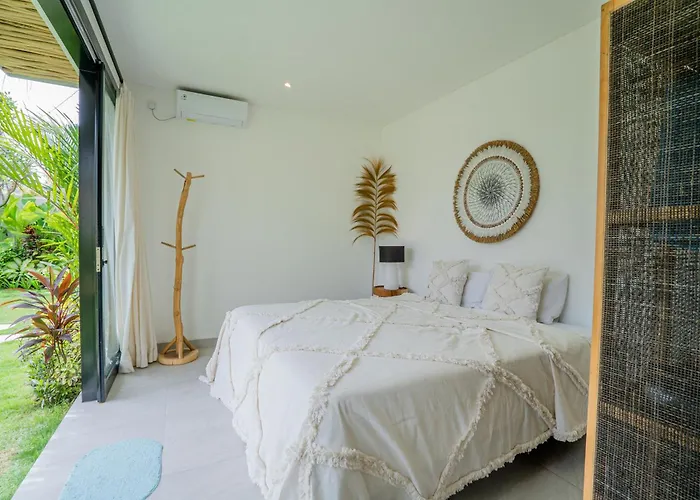 Villa Casa Luna - 4br Near Canggu Kerobokan (Bali)