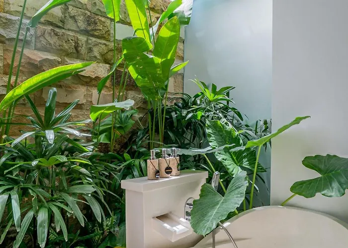 Casa Luna - 4br Near Canggu