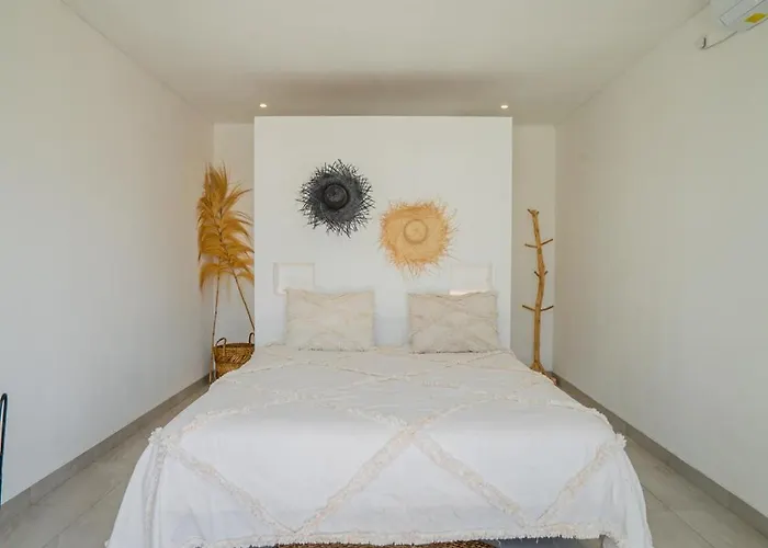 Casa Luna - 4br Near Canggu Villa Kerobokan (Bali)