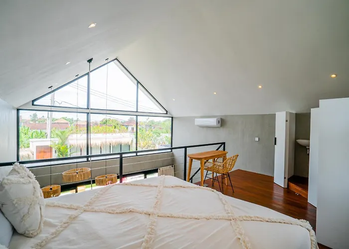 Casa Luna - 4br Near Canggu