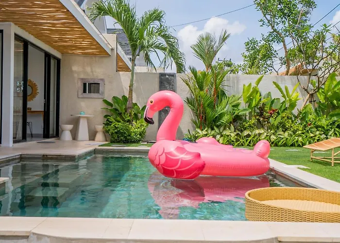 Casa Luna - 4br Near Canggu Villa *